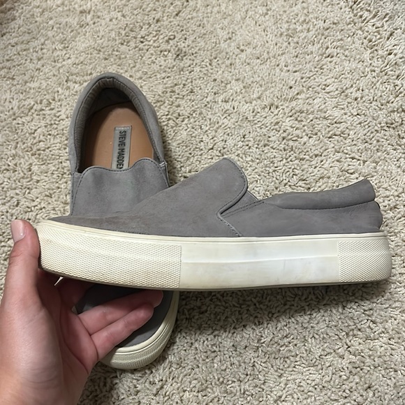 Steve Madden Sued Sneakers Size 7 - Picture 3 of 4